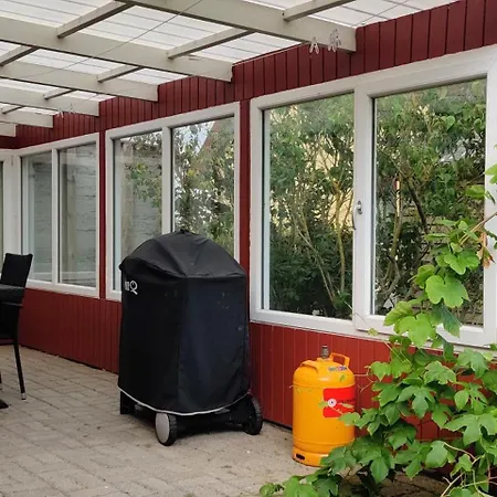 Havhuset I - I Byen, Ved Stranden